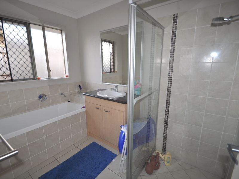 10 Lucy Street, Marsden QLD 4132