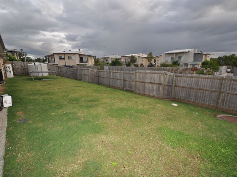 10 Lucy Street, Marsden QLD 4132