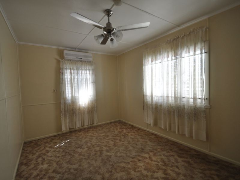 86 Railway Parade, Woodridge QLD 4114