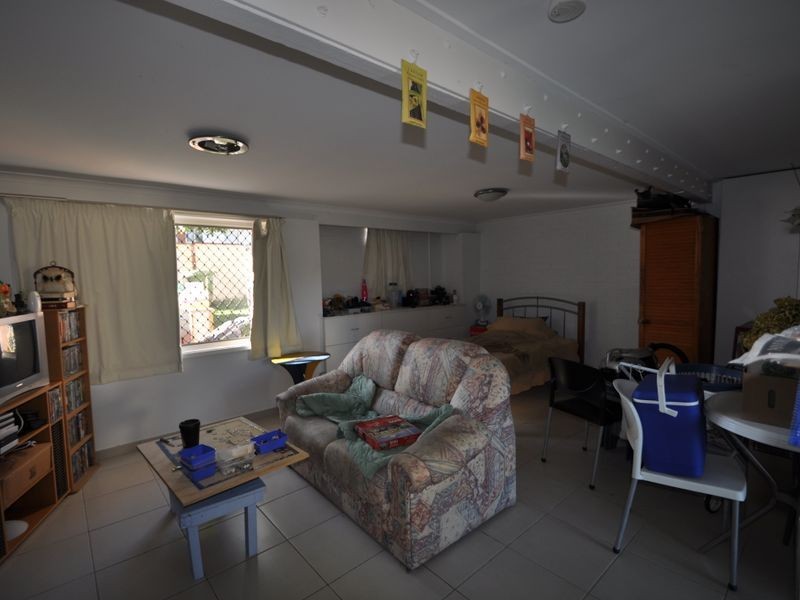 72 Ashton Street, Kingston QLD 4114