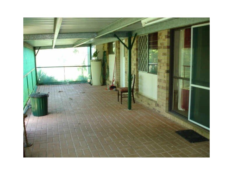 1 Emerald Street, Marsden QLD 4132