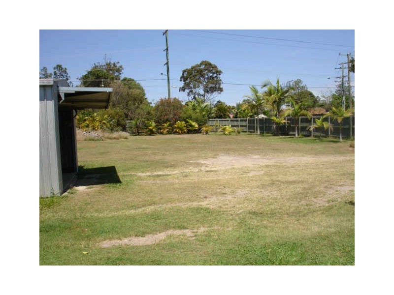 1 Emerald Street, Marsden QLD 4132