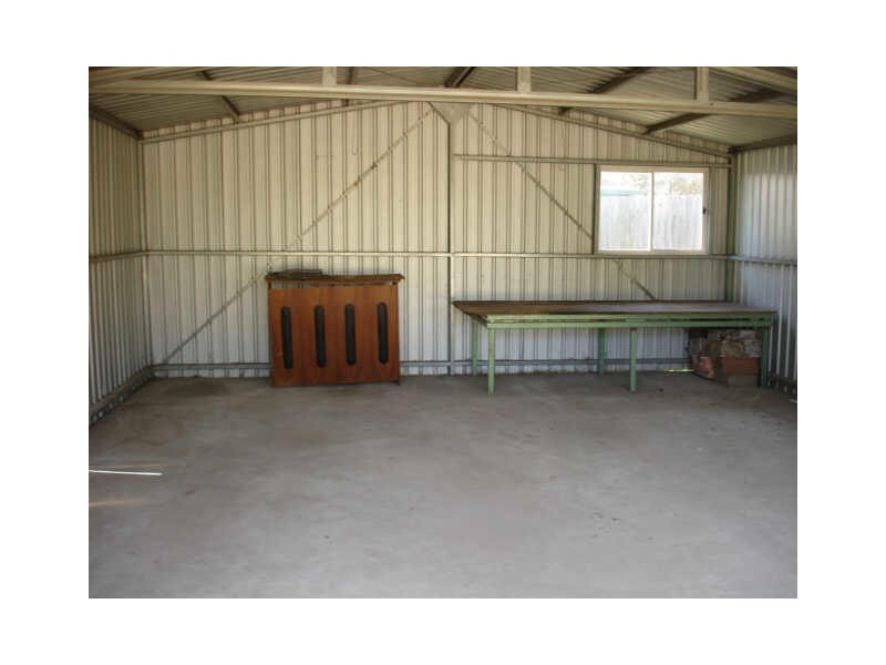 1 Emerald Street, Marsden QLD 4132