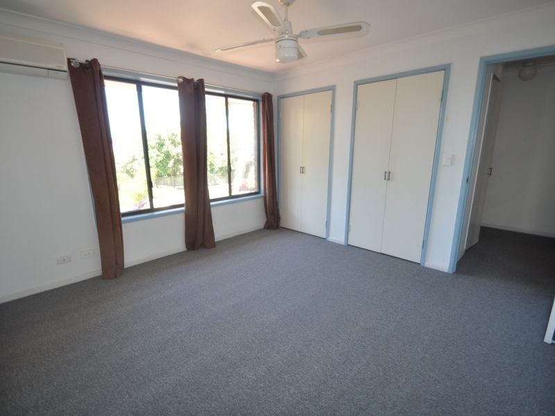 2/10 Damalis Street, Woodridge QLD 4114