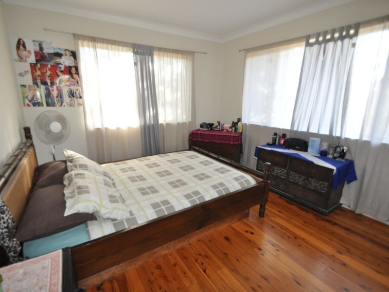 14 Laughlin Street, Kingston QLD 4114