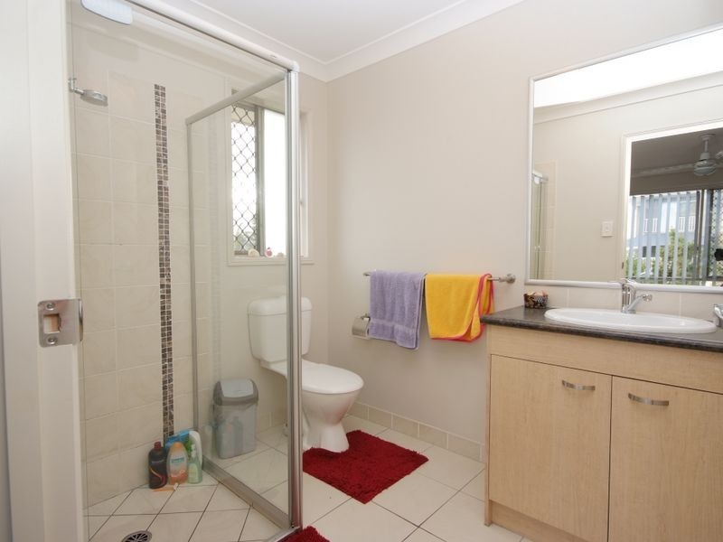 10 Lucy Street, Marsden QLD 4132