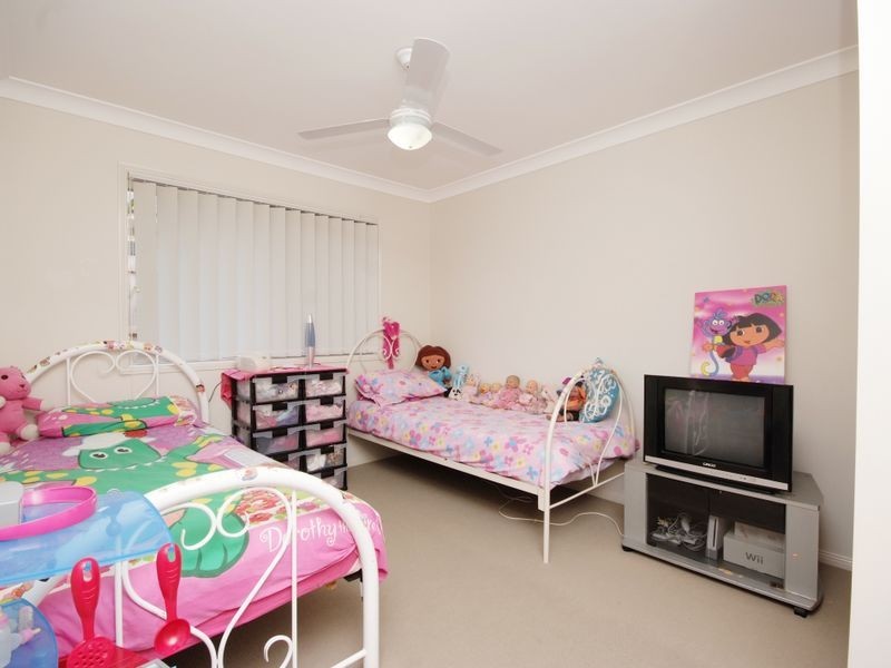 10 Lucy Street, Marsden QLD 4132