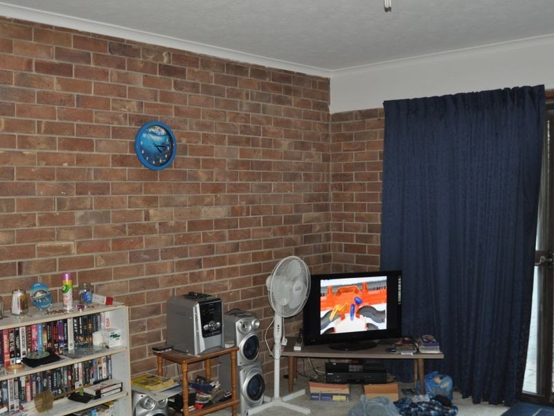 1/6 Cowper Avenue, Eagleby QLD 4207