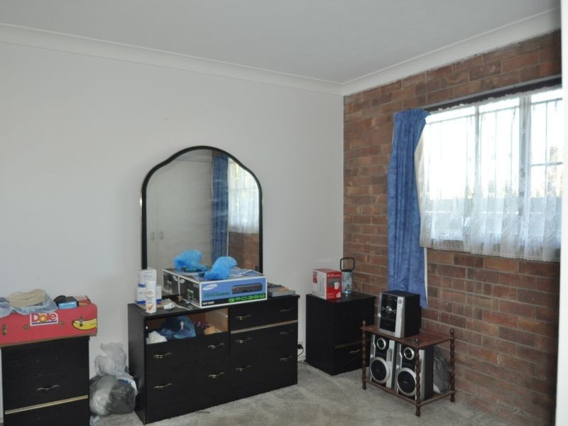 1/6 Cowper Avenue, Eagleby QLD 4207