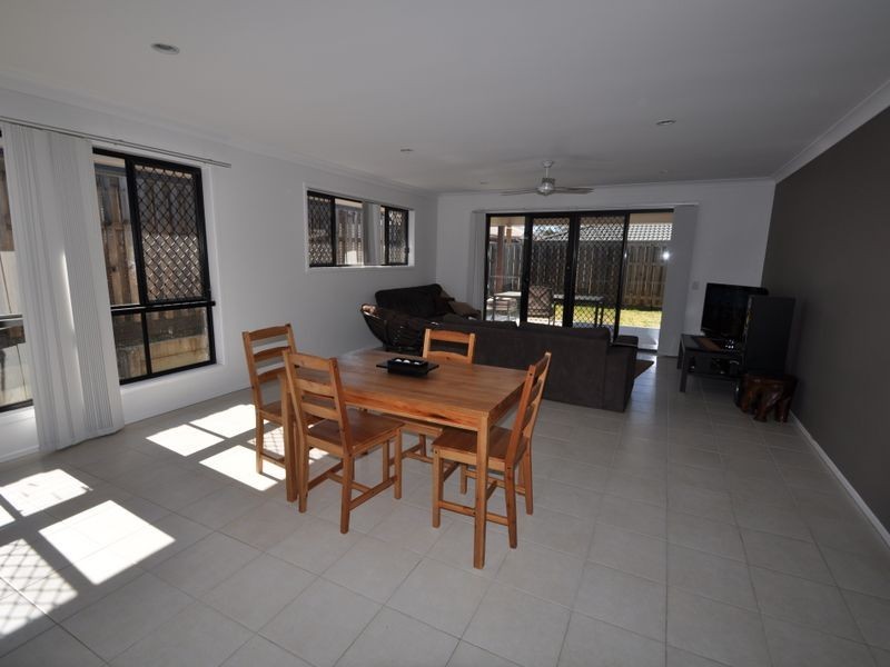 22 Flametree Crescent, Berrinba QLD 4117