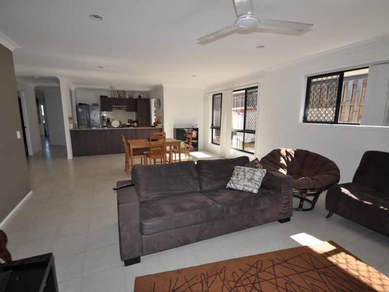 22 Flametree Crescent, Berrinba QLD 4117