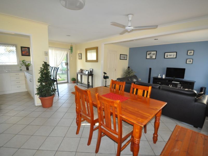 9 Brown Avenue, Logan Central QLD 4114