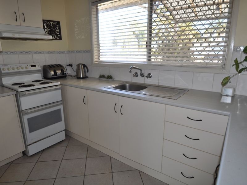 9 Brown Avenue, Logan Central QLD 4114