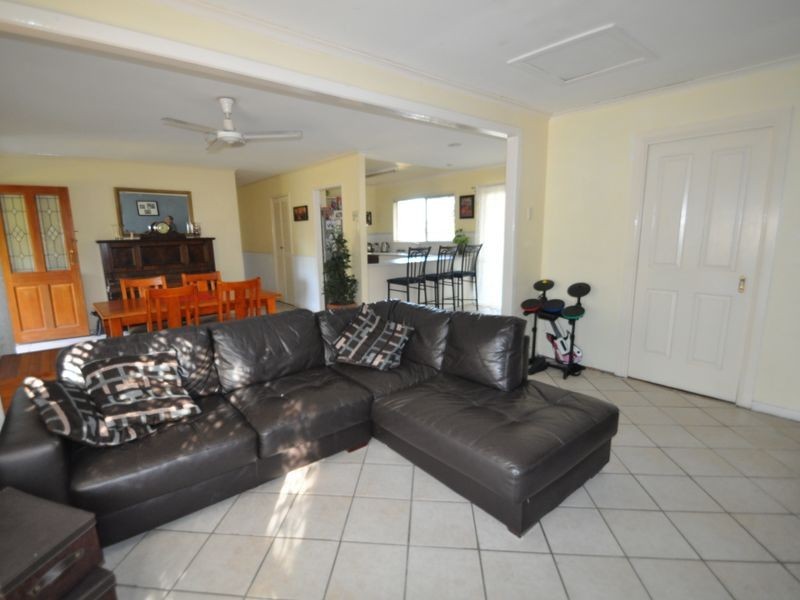 9 Brown Avenue, Logan Central QLD 4114