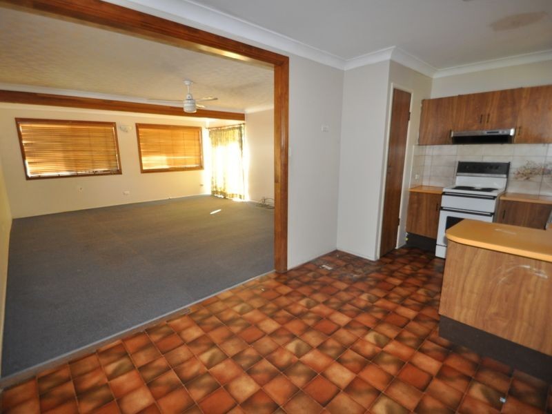 11 Wain Avenue, Logan Central QLD 4114
