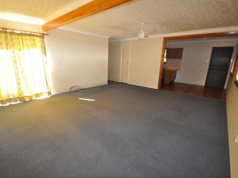 11 Wain Avenue, Logan Central QLD 4114