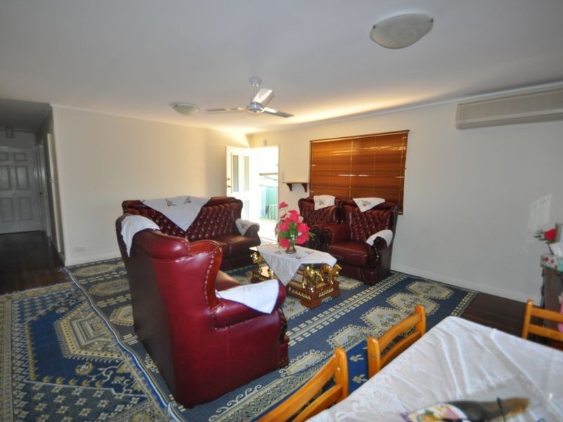 31 Reading Street, Logan Central QLD 4114