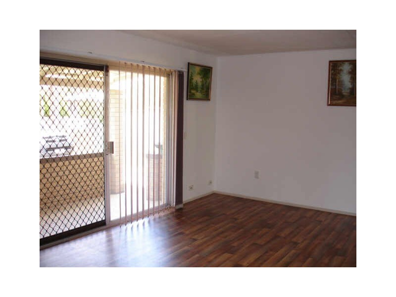 16 Skyline Drive, Kingston QLD 4114