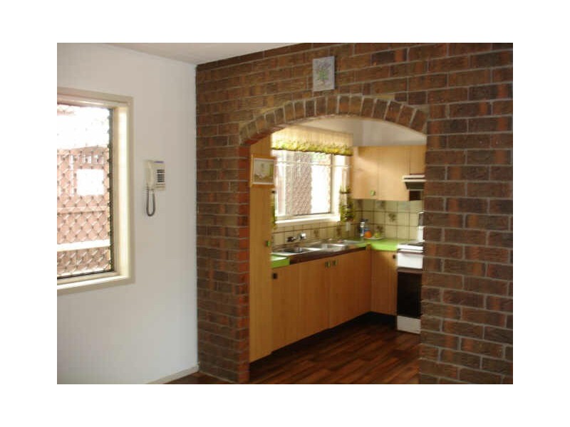 16 Skyline Drive, Kingston QLD 4114