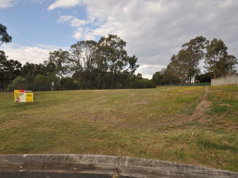 13 Rochelle Court, Edens Landing QLD 4207
