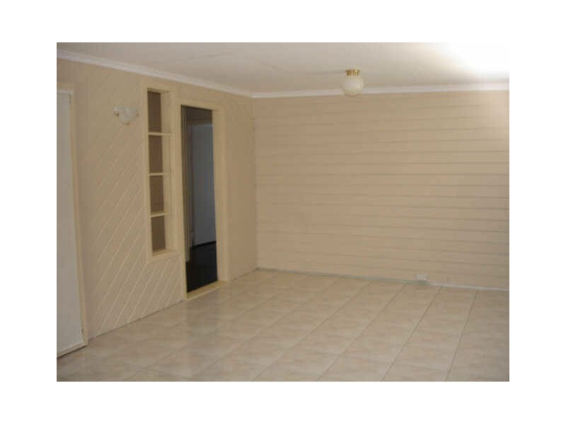 9 Muller Road, Woodridge QLD 4114