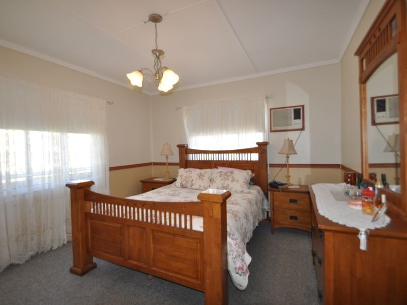 24 Blaxland Street, Woodridge QLD 4114