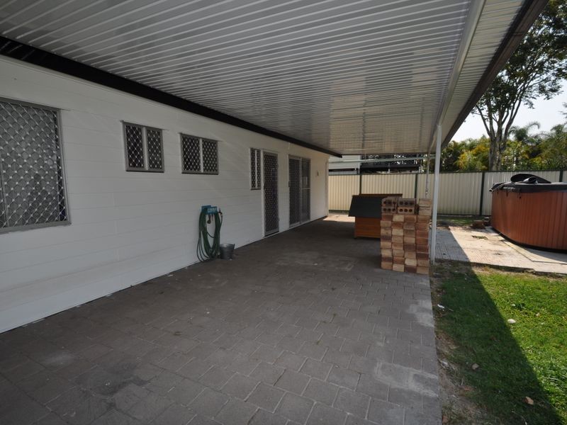 98 Jacaranda Avenue, Logan Central QLD 4114