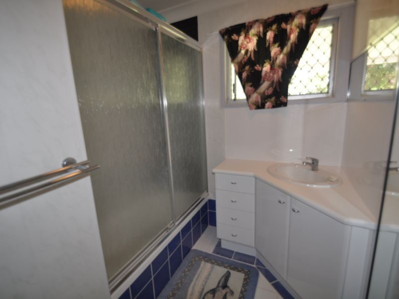 98 Jacaranda Avenue, Logan Central QLD 4114
