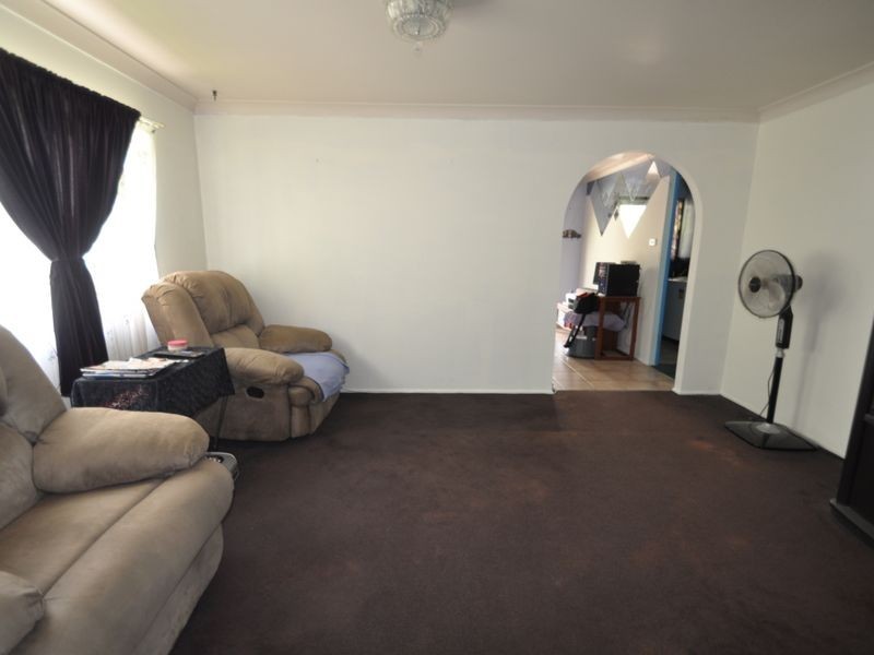 98 Jacaranda Avenue, Logan Central QLD 4114