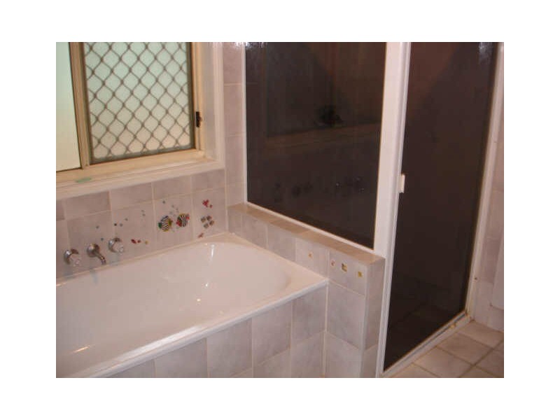 868 Wembley Road, Browns Plains QLD 4118