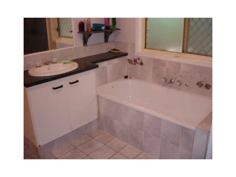 868 Wembley Road, Browns Plains QLD 4118