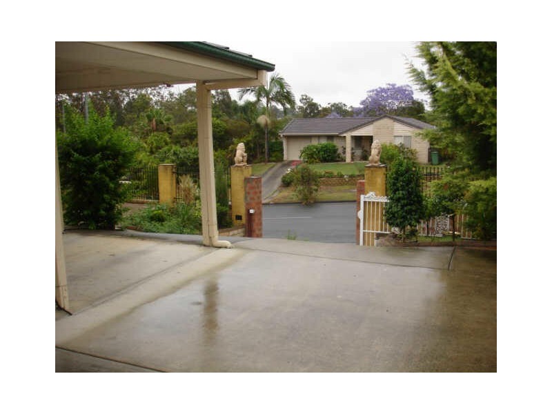 868 Wembley Road, Browns Plains QLD 4118