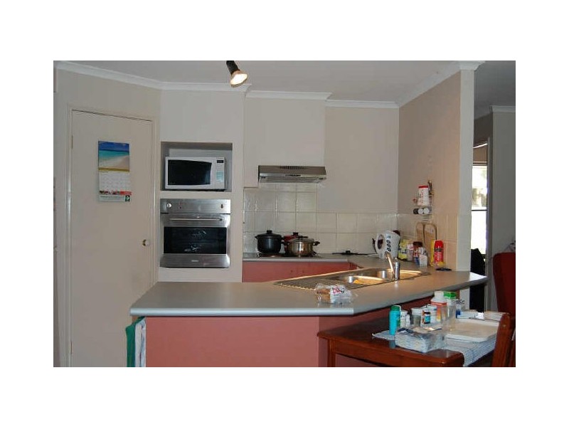 66 Barossa Street, Kingston QLD 4114