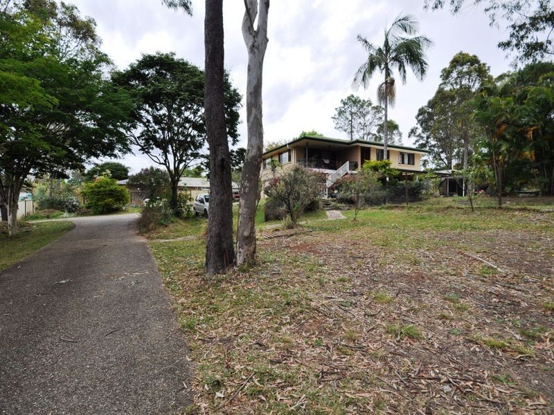15-17 Drews Road, Tanah Merah QLD 4128
