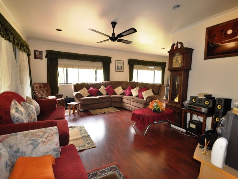 15-17 Drews Road, Tanah Merah QLD 4128