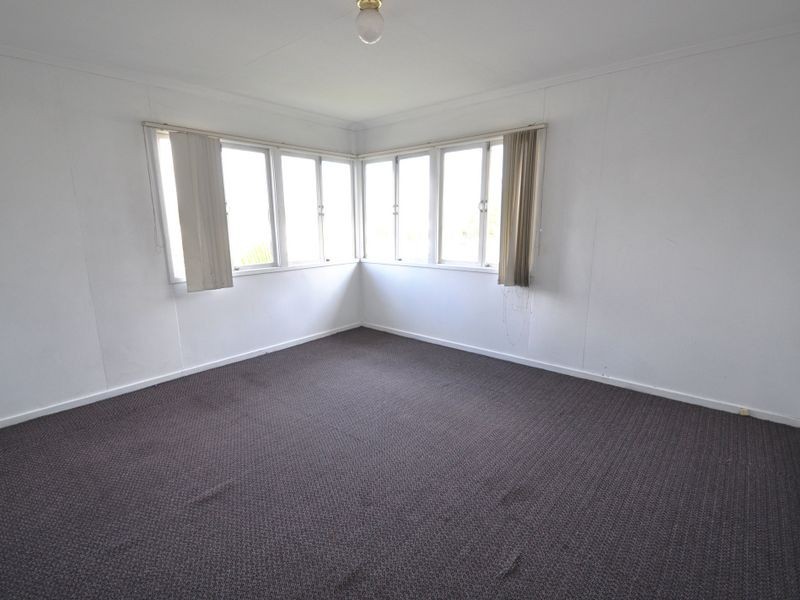 177 Jacaranda Avenue, Kingston QLD 4114