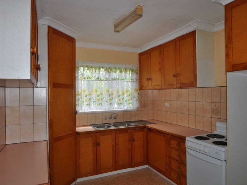 13 Karabil Street, Kingston QLD 4114