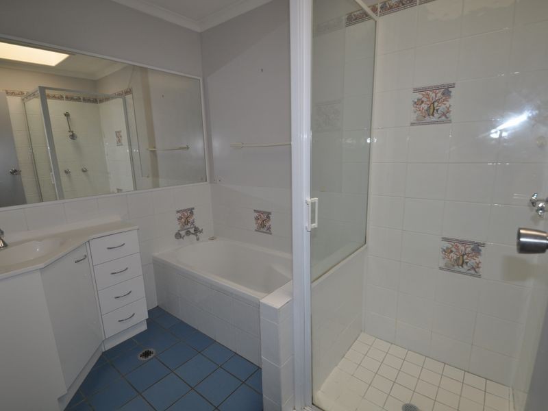 27 Nerine Street, Kingston QLD 4114