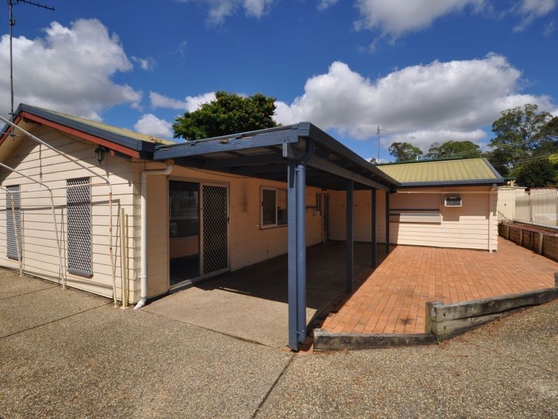 27 Nerine Street, Kingston QLD 4114