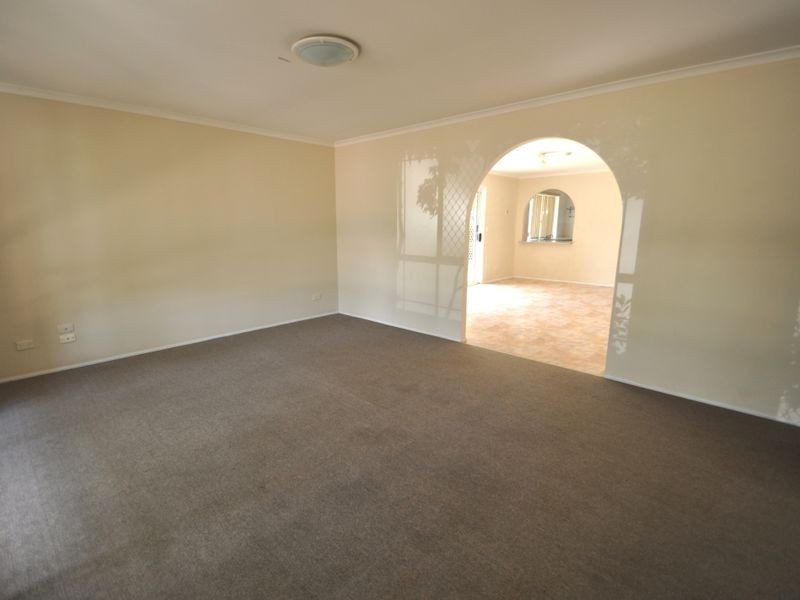 14 Buttercup Close, Meadowbrook QLD 4131