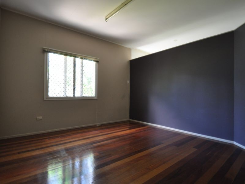 8 Mawson Street, Woodridge QLD 4114