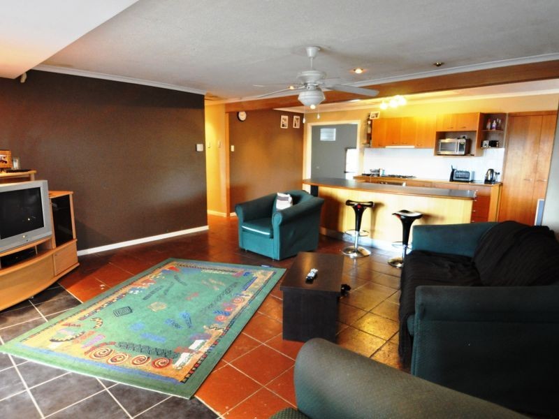 6 Balladonia Street, Woodridge QLD 4114