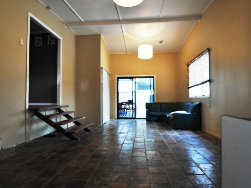 6 Balladonia Street, Woodridge QLD 4114