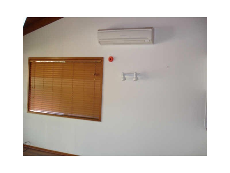 1/6 Duke Street, Kingston QLD 4114