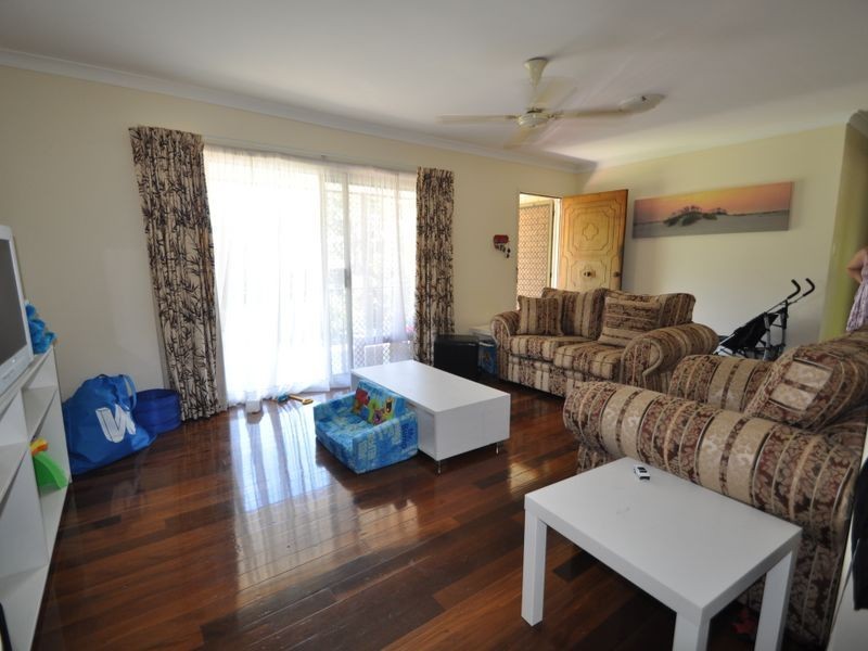 81 Nujooloo Road, Slacks Creek QLD 4127