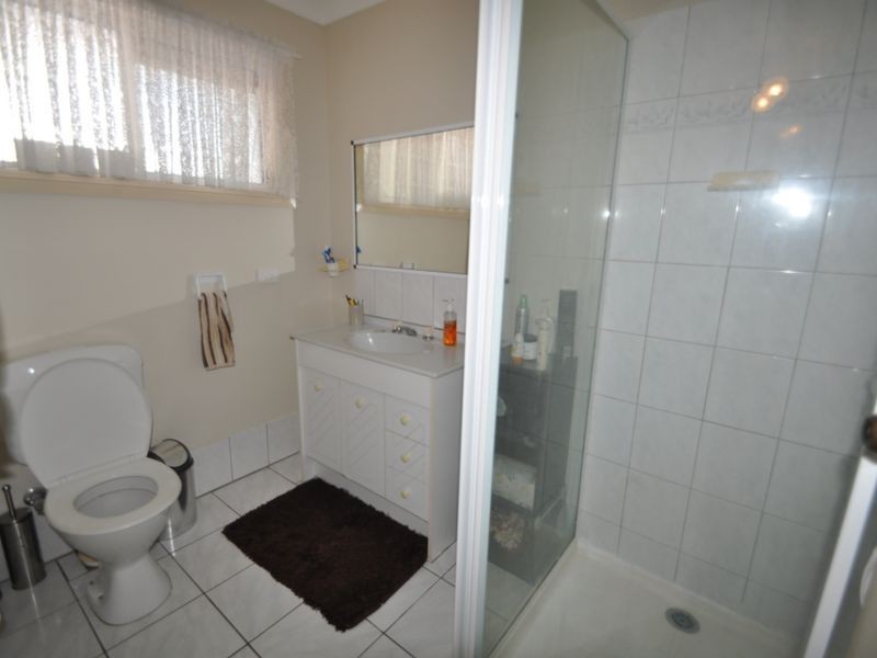 6 Figtree Court, Kingston QLD 4114