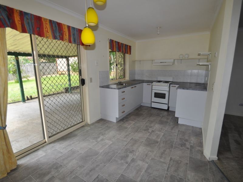 30 Packett Crescent, Loganlea QLD 4131