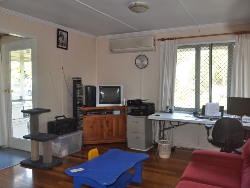 11 Mullen Street, Woodridge QLD 4114