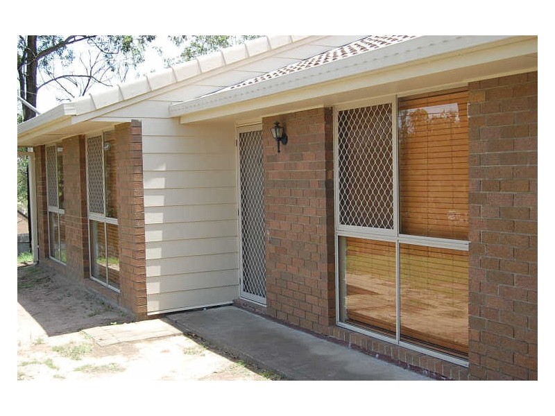 10 Cabernet Street, Kingston QLD 4114