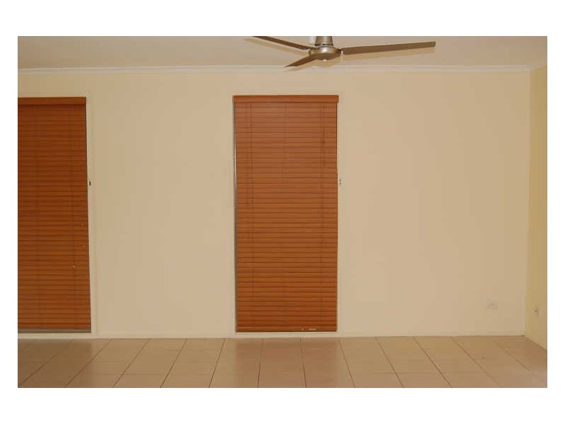 10 Cabernet Street, Kingston QLD 4114